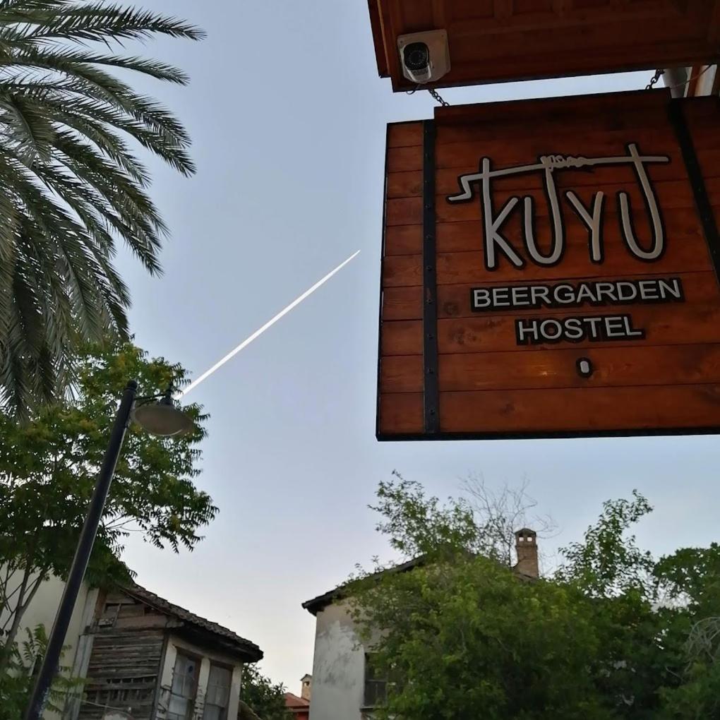 Kuyu Beergarden Hostel Antalya Bagian luar foto
